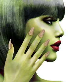 Brune Hekse negle